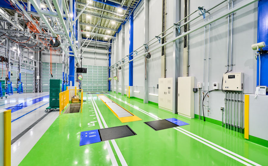 トラック整備 東海工場